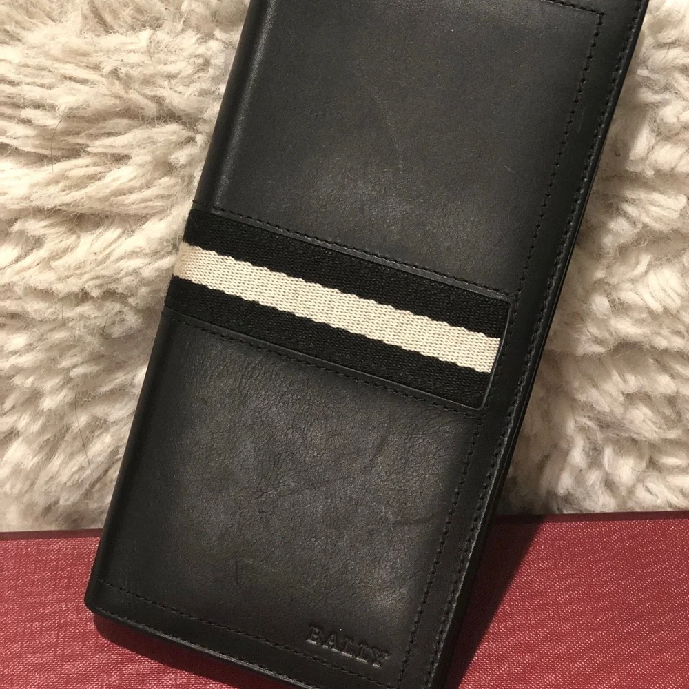 Bally wallet